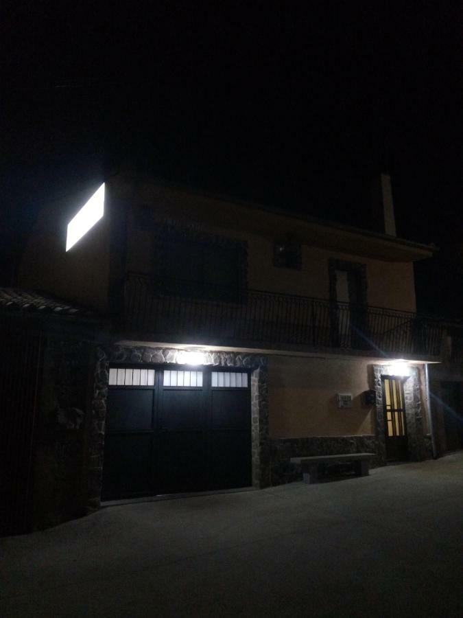 Casa Rural El Carrascal Valdefuentes de Sangusín 외부 사진