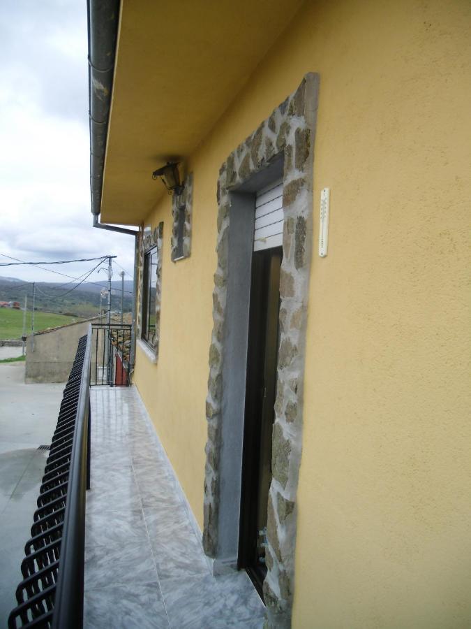 Casa Rural El Carrascal Valdefuentes de Sangusín 외부 사진