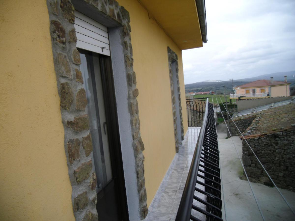 Casa Rural El Carrascal Valdefuentes de Sangusín 외부 사진